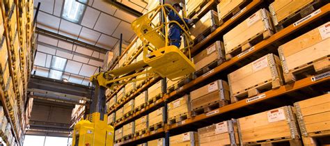 Access Platforms in the Distribution Industry - Working At Height