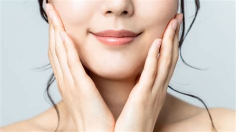 Perawatan kulit wajah normal berbahan kimia. 4 Bahan Perawatan Sederhana untuk Kulit Cantik Mirip Artis Korea - GitaCinta.com