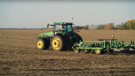 John Deere Reveals Fully Autonomous Tractor A Giant Robot Ready To