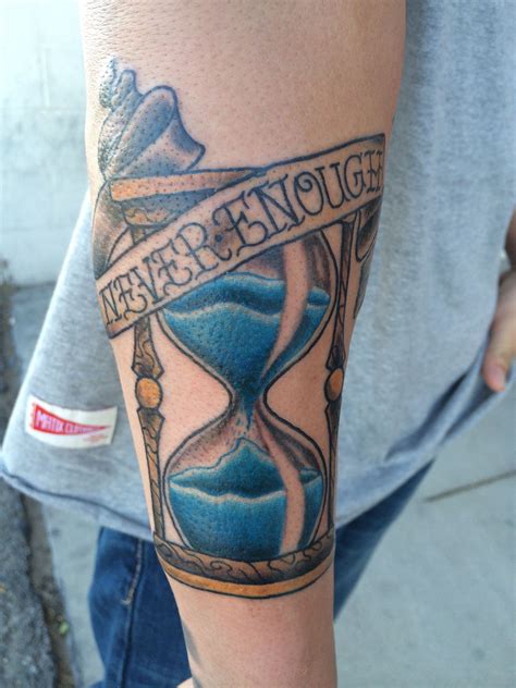 Pin By Addison Sargent On Hourglass Tattoo Hourglass Tattoo