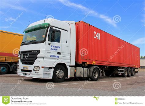 Check out our mercedes benz truck selection for the very best in unique or custom, handmade pieces from our car parts & accessories shops. White Mercedes-Benz Actros Truck And Trailer Editorial Photo - Image: 33230031