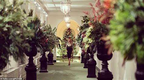 The white house unveiled its christmas decorations on monday. Melania Trump unveils White House Christmas decorations ...
