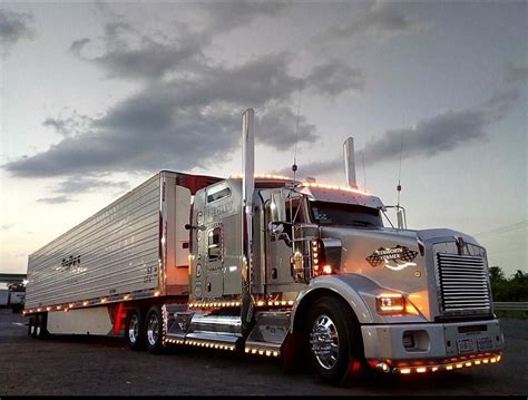 Pin De Bryan En Trucks And Buses Camiones Grandes Personalizados