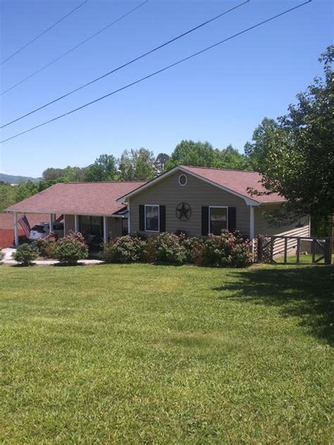 483 hollifield drive, jacksboro, tn 37757. 52 Jacksboro Homes for Sale - Jacksboro TN Real Estate ...