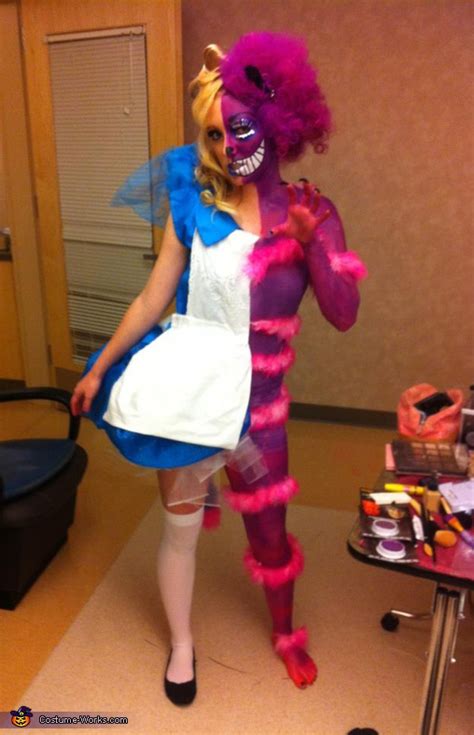 Pink and purple feather boa. Alice In Wonderland and Cheshire Cat costume - Photo 4/4