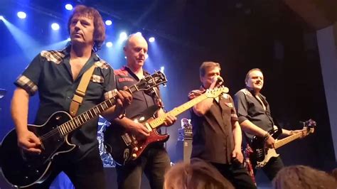 The family of bay city rollers singer les mckeown have announced that he passed away at his home aged 65. The Bay City Rollers Live Hobart Australia 19th July 2017 - YouTube