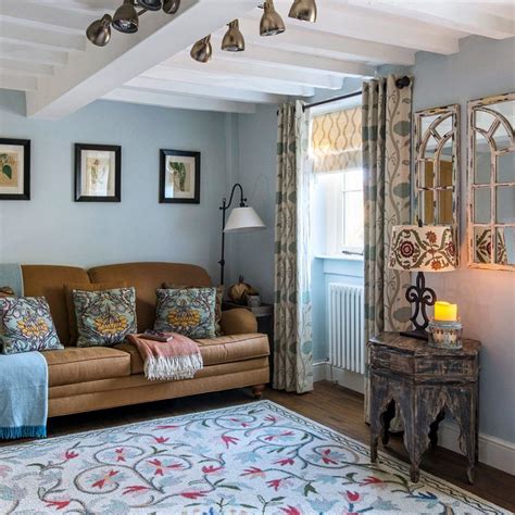 Take A Tour Of A Cotswolds Cottage With Added Stateside Style Ideal