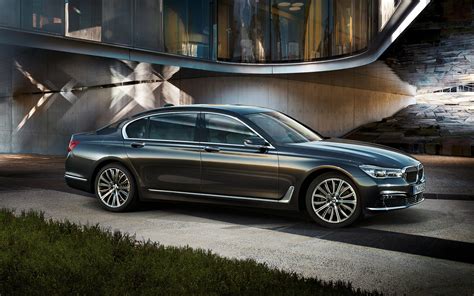 It is the first 7 series to be built on. New wallpapers 2016 BMW 7 Series