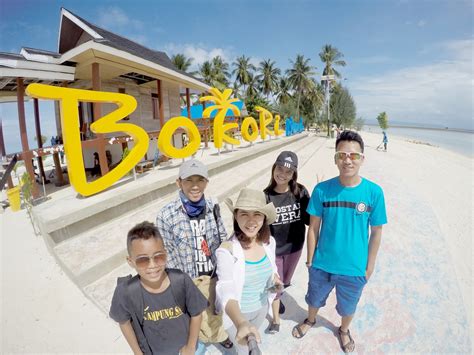 Pulau bokori nampak dari atas. The Beauty Of Bokori Island