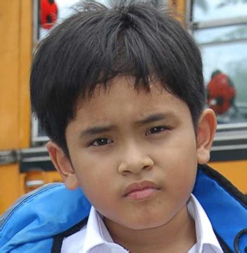 Chua tidak sedar akan kesilapannya dan telah diberi amaran oleh geng bas sekolah yang lain bahawa lelaki. "Kamilah Geng Bas Sekolah," Ini Wajah Terkini Watak-Watak ...