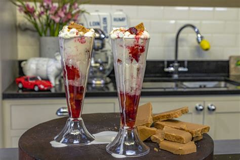 This is the traditional recipe for a victoria sponge cake, a much loved english favourite. James Martin knickerbocker glory with homemade fudge, warm ...
