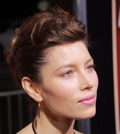 Jessica Biel Shows Off Engagement Ring In Gucci Halter Dress