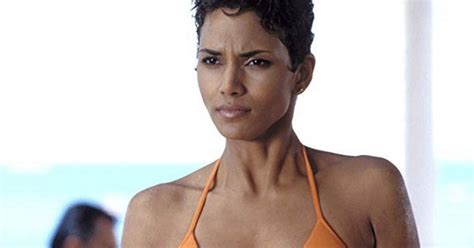 Bond Girl Halle Berry Hasnt Aged A Day In 18 Years As She Stuns In