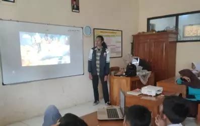 Menarik Mahasiswa KKN Undip Menanamkan Kembali Nilai Budaya Melalui Pengenalan Folklor Jurnalpost