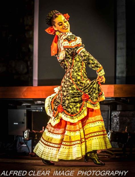 pin by robert sanchez on ballet folklorico ballet folklorico ballet