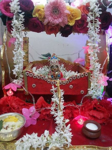 The grandeur of the decoration of janmashtmi at dwarakadheesh temple in. Decoration Ideas for Krishna Janmashtami - Janmashtami ...