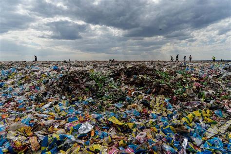 Uks Plastic Waste Sent Overseas For Recycling May Be Dumped In