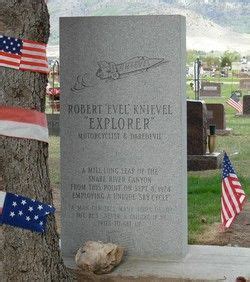 Evel Knievel Find A Grave Memorial Famous Tombstones