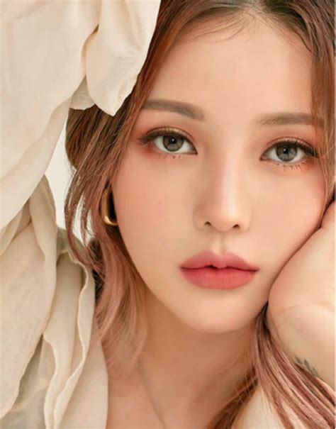 Korean Makeup Trends Fall 2019 Asian Makeup Looks Korean Natural