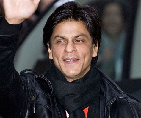 Shah Rukh Khan Biography Childhood Life Achievements And Timeline