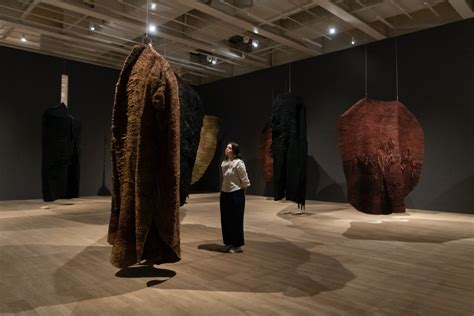 Magdalena Abakanowicz Every Tangle Of Thread And Rope Review The