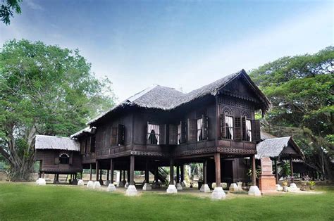 Nak Tengok Seni Binaan Asli Rumah Kayu Berusia 100 Tahun Di Kedah