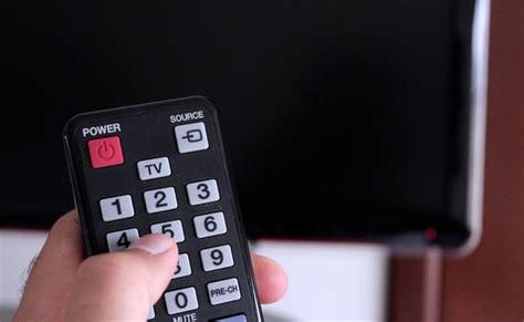How To Program A Remote To A Samsung Tv - How to Program a Samsung TV Remote | It Still Works