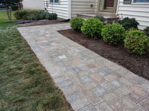 Life Time Pavers Chiseled Paver Front Walkway