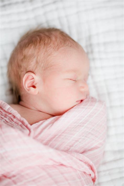 Winter Newborn Photos Baby Kelsey Rachel Eh Photography