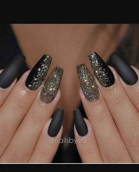 31 Snazzy New Years Eve Nail Designs Stayglam Sparkle Nails