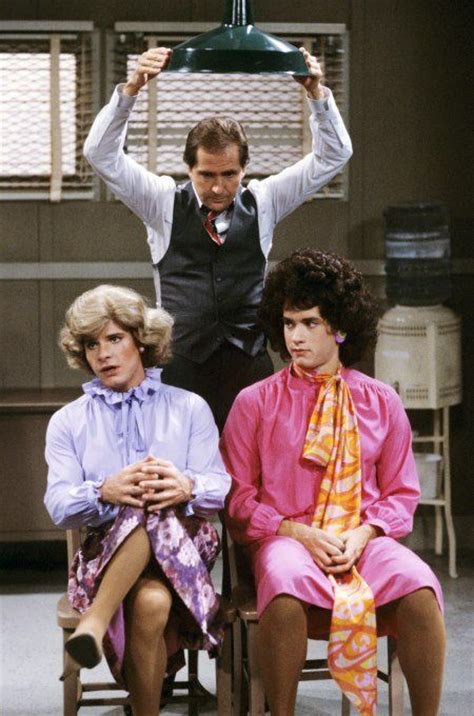 Bosom Buddies Tv Series 19801982 Tom Hanks Actors Classic Television