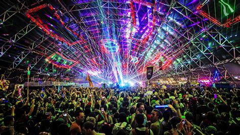 rave party wallpaper 350 rave pictures hd download free images on unsplash anime pictures