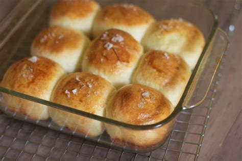 Buttery Make Ahead Dinner Rolls Thanksgiving Side Dishes Thanksgiving