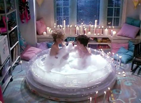 Romantic Bubble Bath On A Budget Obsessed Couples Bathtub Bath Couple Tub