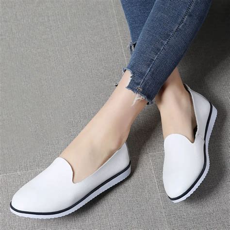Vogue Flat Shoes Women Nice Solid Shallow Lady Loafer Shoes White Black