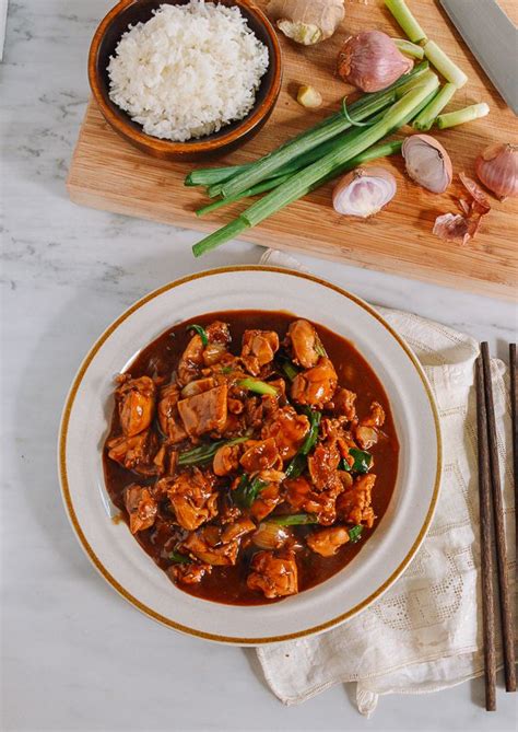 Ginger Chicken Is A Homestyle Chinese Dish Made With Lots Of Fresh Ginger Garlic And Scallions