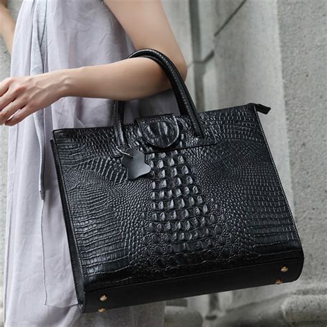 Fashion Large Tote Bags For Women Leather Handbags 2018 Crocodile Grain