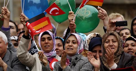 New Online Platform Helps Turkish Immigrant Women Abroad Al Monitor Independent Trusted