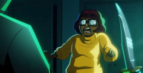 Mindy Kaling Is Velma In New Trailer For Adult Scooby Doo Spinoff Geekfeed