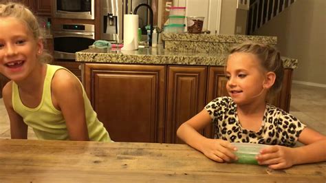 Emma And Mady Play With Glitter Slime Youtube
