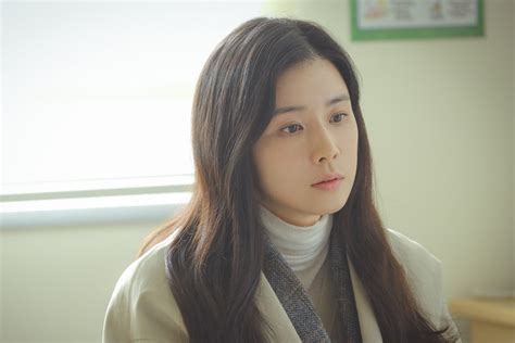 今年，由王家衛指導、梁朝偉與張曼玉主演的《花樣年華》喜迎 20 週年紀念，坎城影展宣佈將在「坎城經典（ cannes classics）」單元中播映《花樣年華》 4k 數位修復版本。 修復工作由王家衛親自監督與美國發行商 the criterion collection 和義大利知名修復. 【韓劇花樣年華】李寶英新作一次收穫20代青澀初戀與40代感性愛情 | Kdaily 韓粉日常