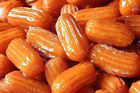 Closeup Of Almonds That Have Been Peeled And Glazed