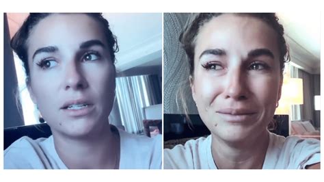 Jessie James Decker Cries Over Body Shaming Comments I Cant Believe