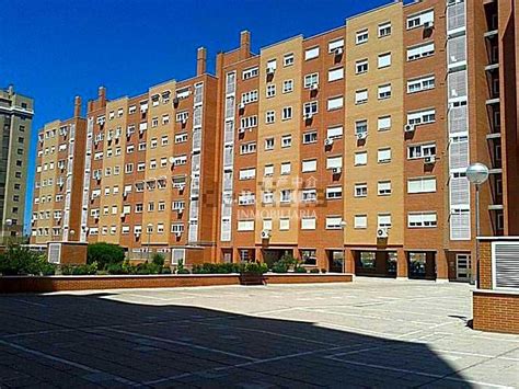 La oferta de alojamientos es considerablemente más amplia en madrid, donde es posible hospedarse en hoteles baratos de 2 y 3 estrellas y en otros de 4 y 5 estrellas de lujo, con. C.R. HOMES INMOBILIARIA | Piso en alquiler en Parla de 100 m2