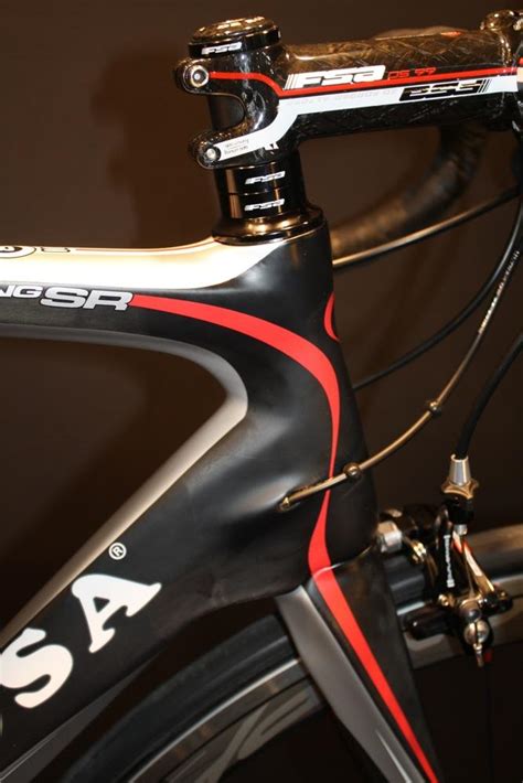 De Rosa Launch Superking Road Bike With Integrated Eps Battery Roadcc