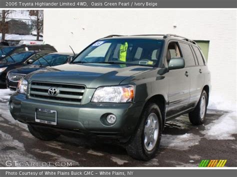 To shop the best green vehicle, check prices and deals of highlander for sale in lime, forest, cypress, olive, light green, and dark green colors and find a dealership near you in the us. Oasis Green Pearl - 2006 Toyota Highlander Limited 4WD - Ivory Beige Interior | GTCarLot.com ...