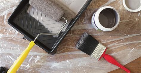 Starting with your ceiling, then, here are 4 easy steps… 1) use a brush around the edges. How to Paint Your Room Without Making a Mess | Private ...