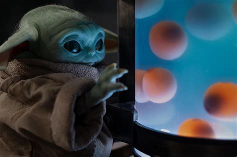 Lucasfilm Defends The Mandalorians Controversial Baby Yoda Moment