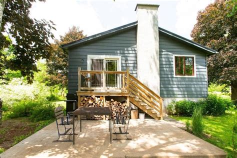 Ranch Cottage With A Calming Zen Like Interior On A Half Acre