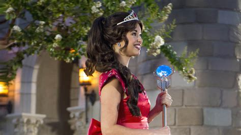 Meet Princess Elena Of Avalor At The Magic Kingdom Blog